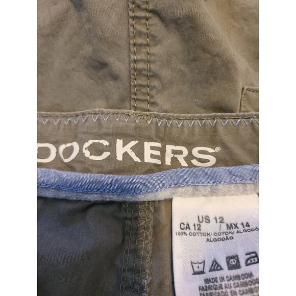 Dockers size 12 womens cuffed shorts - Picture 4 of 9